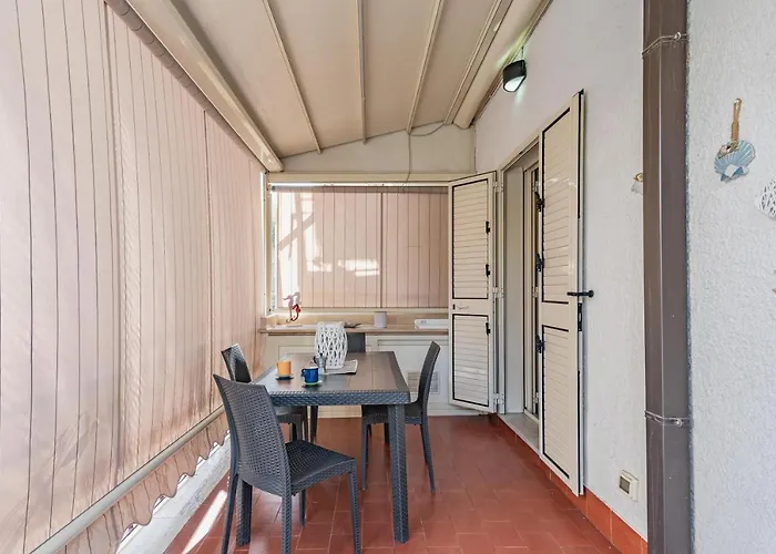 Naxos Bay Flat With Terrace 50 Meters From The Sea