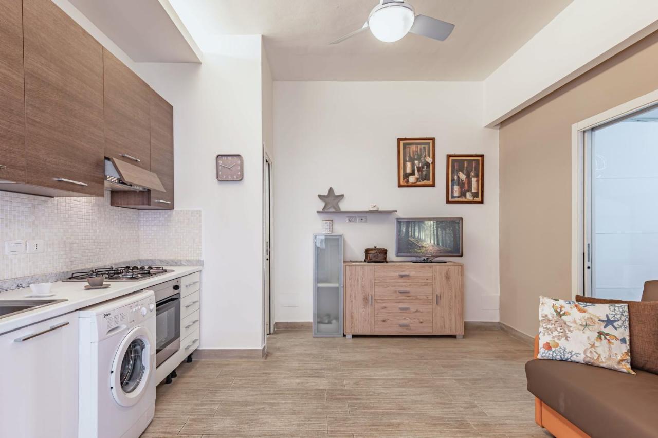 Naxos Bay Flat With Terrace 50 Meters From The Sea * Giardini Naxos